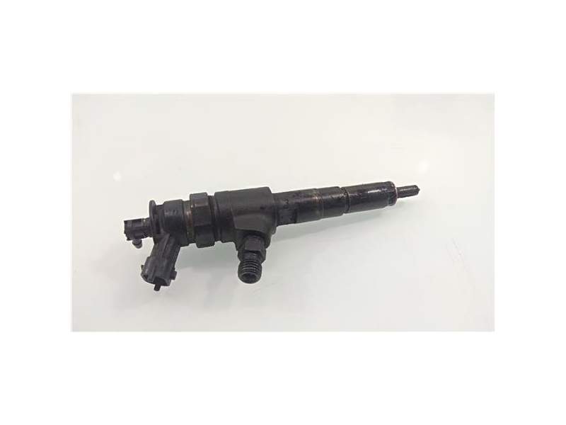 Recambio de inyector para peugeot 206 berlina 1.4 hdi (68 cv / 50 kw) referencia OEM IAM 0445110135 786280 
