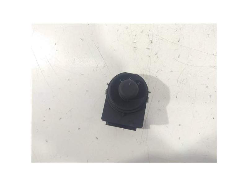 Recambio de mando retrovisor electrico para opel astra j sedán (06.2012) referencia OEM IAM 13271827  