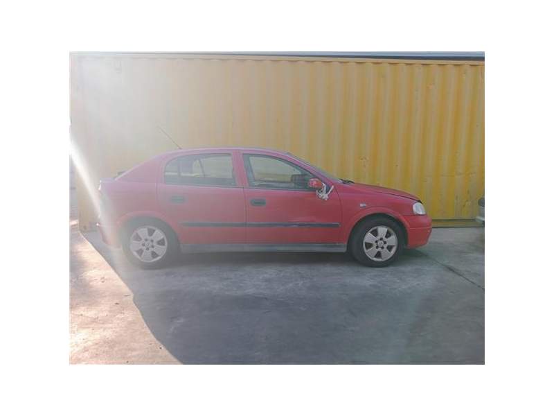 opel astra g berlina del año 2003