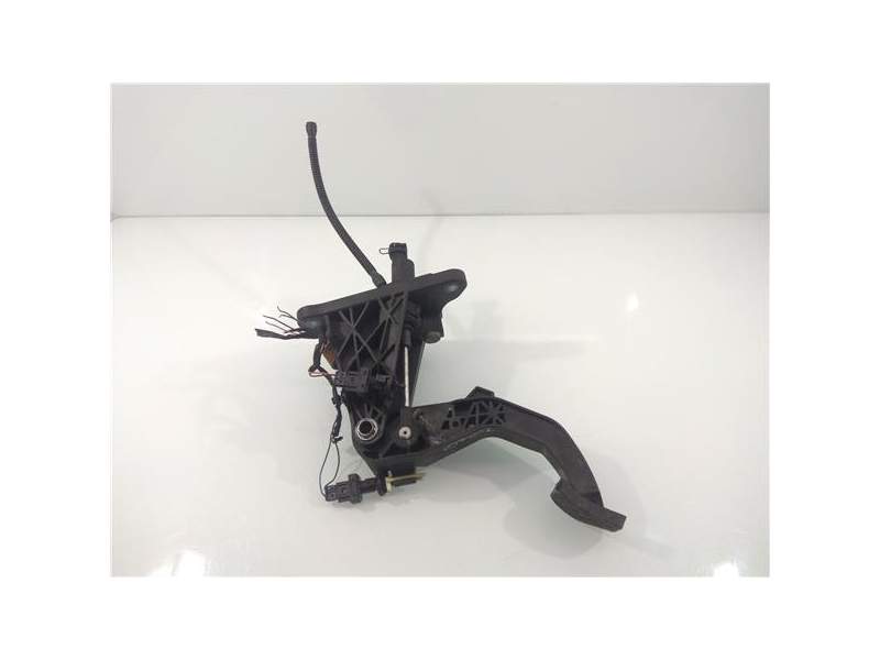 Recambio de pedal embrague para mercedes-benz clase a (bm 176)(06.2012) 1.5 a 180 cdi / d blueefficiency (176.012) [1,5 ltr. - 8