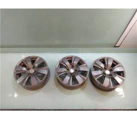 Recambio de kit de llantas para peugeot 2008 (03.2013) 1.2 style [1,2 ltr. - 60 kw 12v e-vti / puretech] referencia OEM IAM 9813