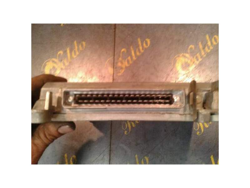 Recambio de centralita motor uce para renault megane i berlina hatchback (ba0) 1.4 (75 cv / 55 kw) referencia OEM IAM 7700864451