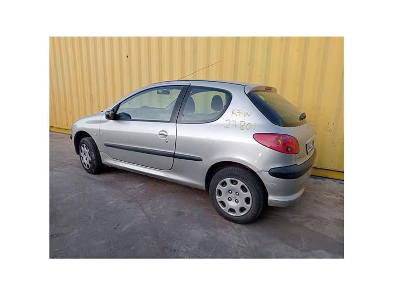 PEUGEOT 206 (1998)