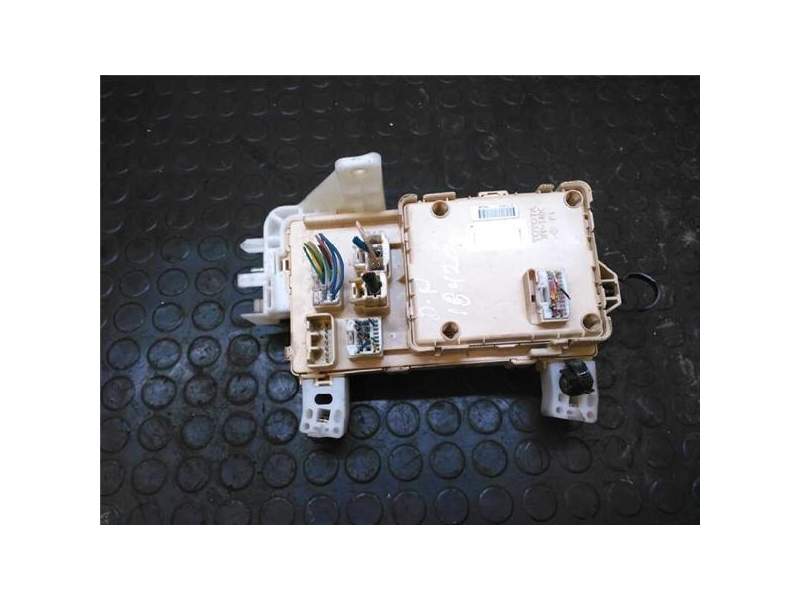 Recambio de caja reles para toyota corolla verso (r1)(2004) 2.0 d-4d luna [2,0 ltr. - 85 kw turbodiesel cat] referencia OEM IAM 