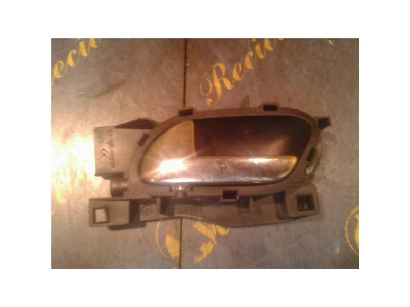 Recambio de manilla interior puerta delantera izquierda para peugeot 407 (2004) referencia OEM IAM   
