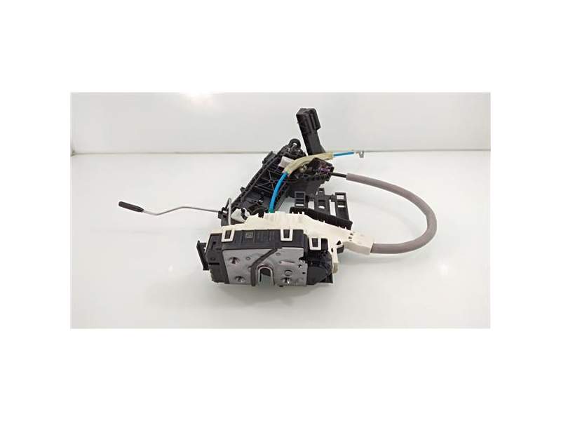Recambio de cierre electromagnetico trasero derecho para mercedes-benz clase gla (w156) 2.1 cc referencia OEM IAM A2047302835  