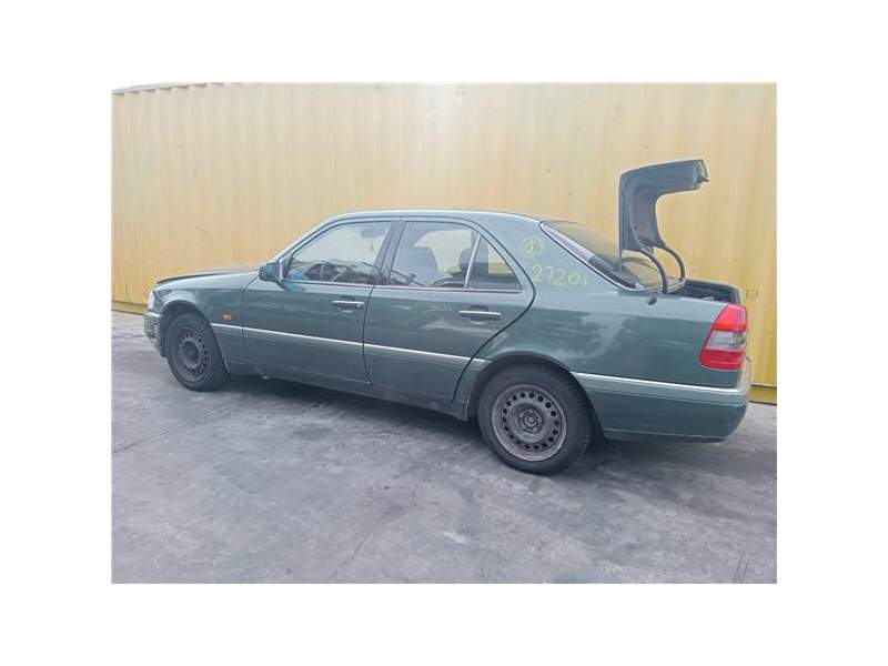 MERCEDES-BENZ C-180