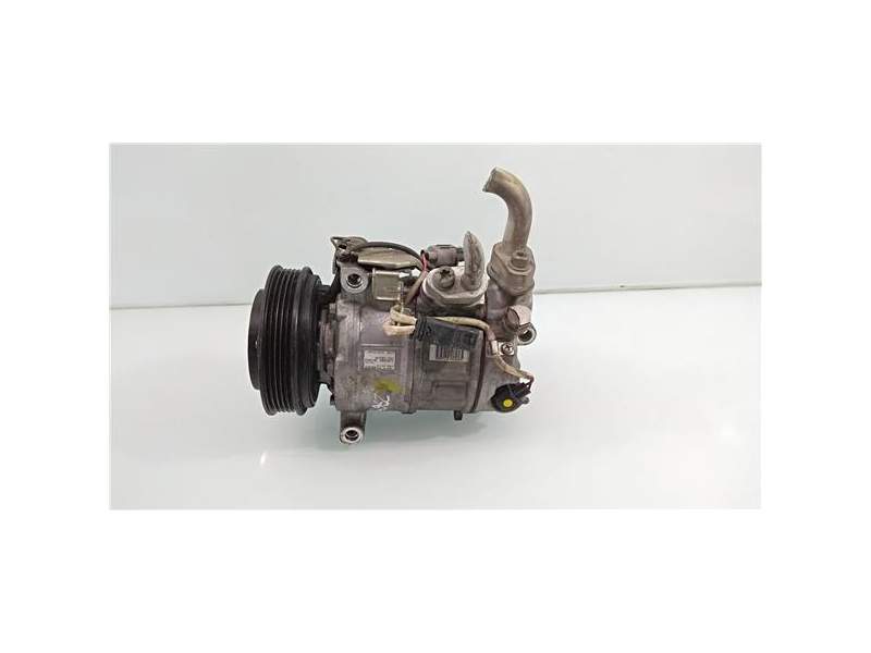 Recambio de compresor aire acondicionado para mercedes-benz clase gla (w156) 2.1 cc referencia OEM IAM A0005831502  