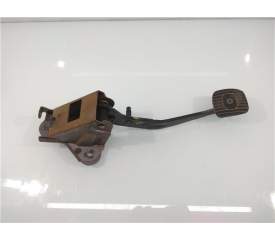 PEDAL EMBRAGUE 