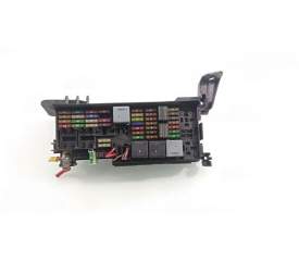 CAJA RELES A1645400272 