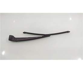 Recambio de brazo limpiaparabrisas trasero para mercedes-benz clase gla (w156) 2.1 cc referencia OEM IAM A1568200044  