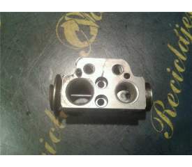 Recambio de evaporador aire acondicionado para volkswagen t5 bus 2.5 tdi (131 cv / 96 kw) referencia OEM IAM 7H0820712 52407547 