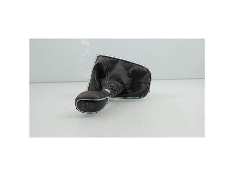 Recambio de pomo palanca cambio para opel astra j berlina 5p (12.2009) referencia OEM IAM 55565903  