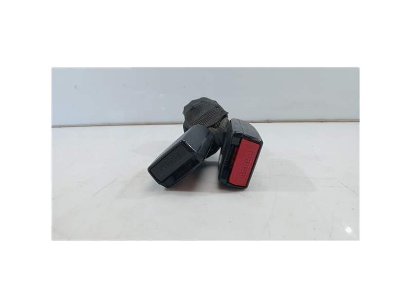 Recambio de anclaje cinturon trasero izquierdo para dacia lodgy (04.2012) referencia OEM IAM 427287R  