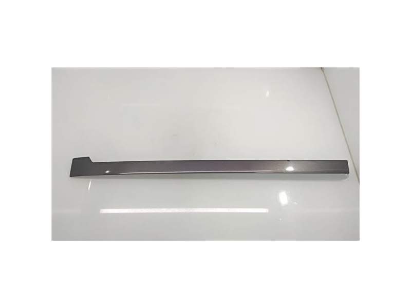 Recambio de molduras traseras para ford transit courier (c4a)(2013) ambiente referencia OEM IAM   