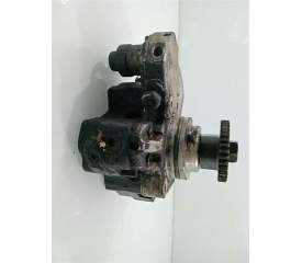 BOMBA INYECTORA A6420700201 
