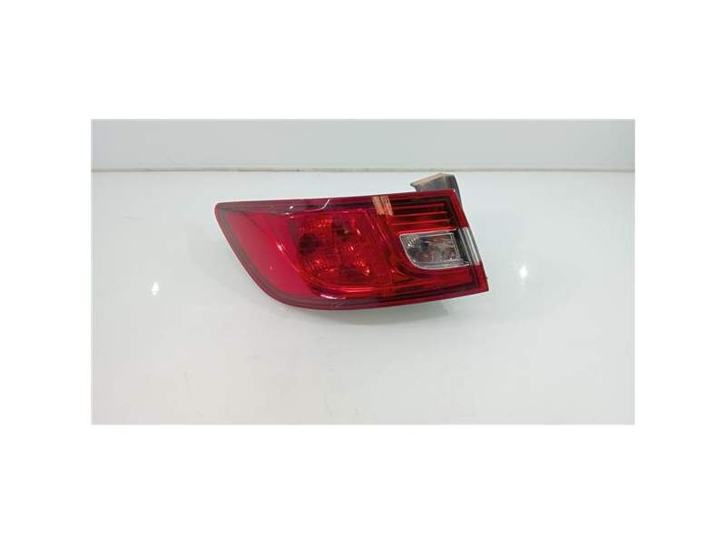 Recambio de piloto trasero izquierdo para renault clio iv (2012) referencia OEM IAM 265553752R  