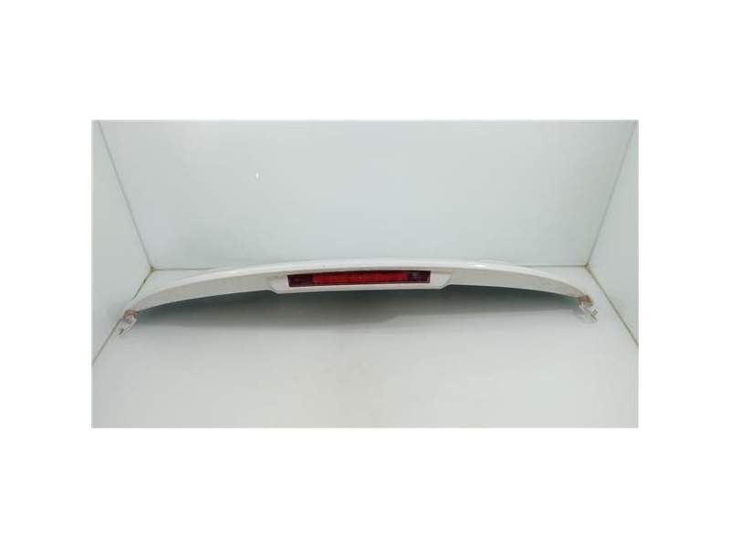 Recambio de aleron trasero para renault clio iv (2012) referencia OEM IAM 960307284R  