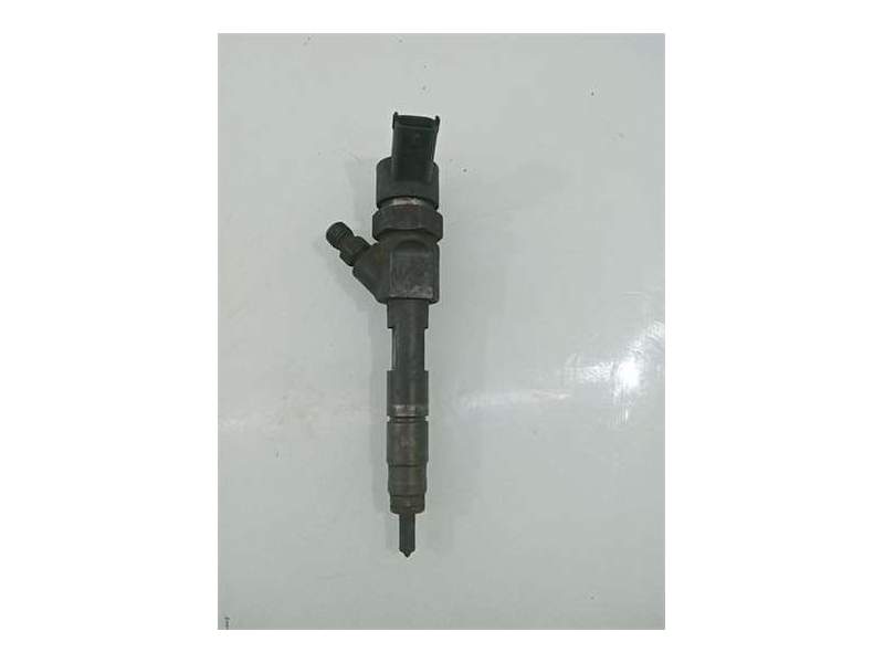 Recambio de inyector para renault scenic ii 1.9 dci diesel (120 cv / 88 kw) referencia OEM IAM 0445110146 8200238528 