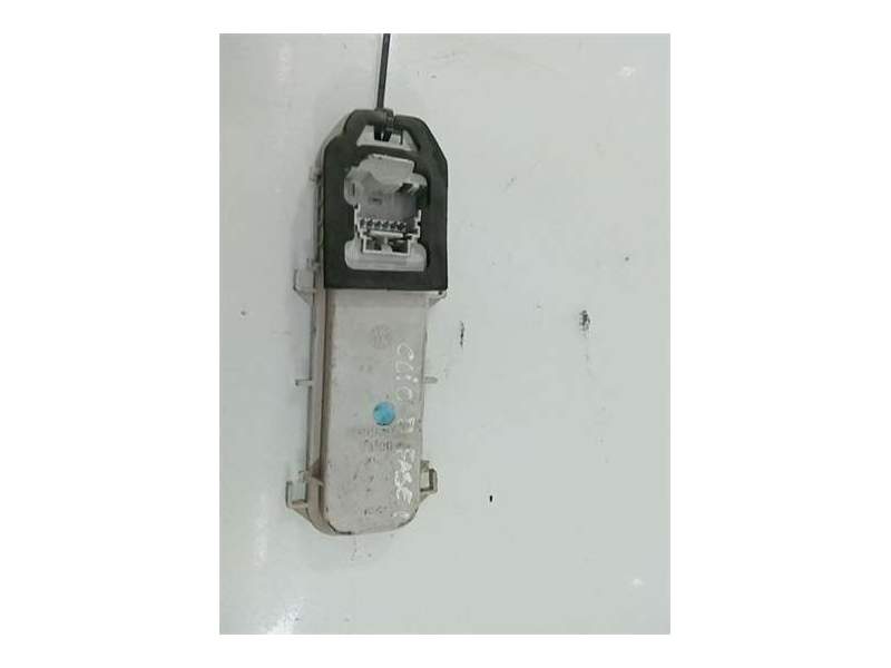 Recambio de portalamparas trasero derecho para renault clio ii fase i (b/cb0)(1998) referencia OEM IAM X65PH2REN  