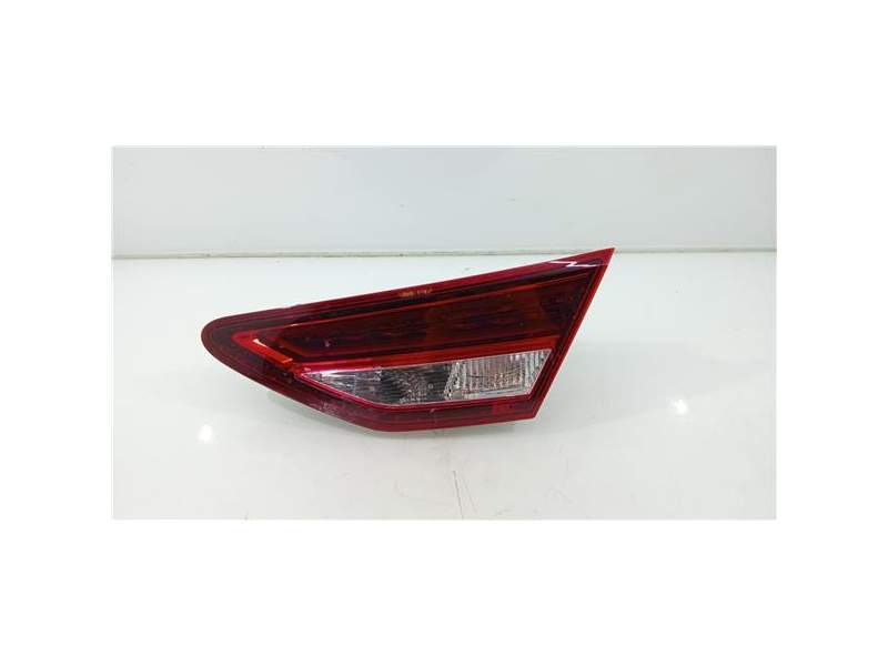Recambio de piloto trasero derecho para volkswagen polo iv (9n1)(11.2001) referencia OEM IAM 5F0945308E  