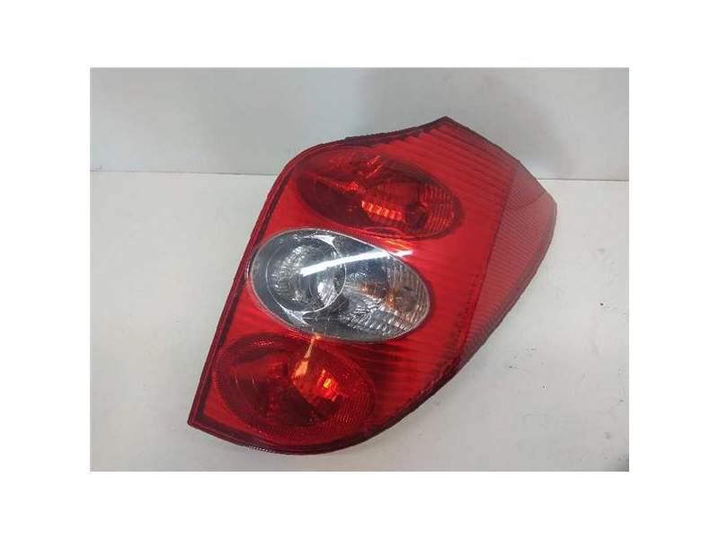 Recambio de piloto trasero derecho para renault laguna ii grandtour (kg0) 1.9 dci diesel fap cat (110 cv / 81 kw) (110 cv / 81 k