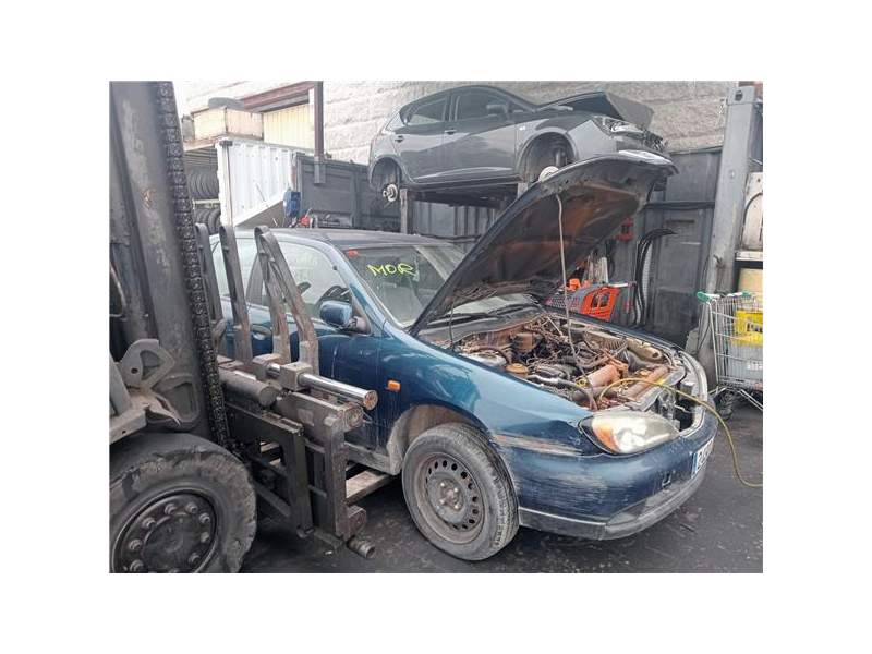 nissan primera trav. (wp11) del año 2000