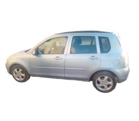 mazda 2 berlina (dy)(2003) del año 2004