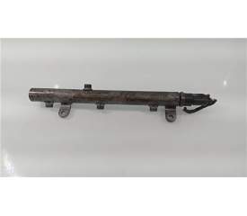 RAMPA INYECTORA A6420700695 