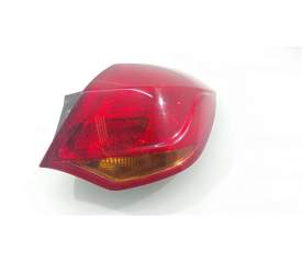 PILOTO TRASERO DERECHO 460000698520242358GDR 