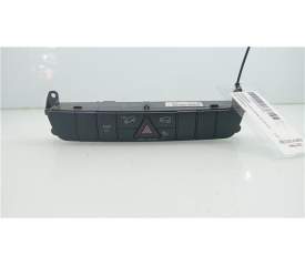 INTERRUPTOR LUCES EMERGENCIA A1648703410 