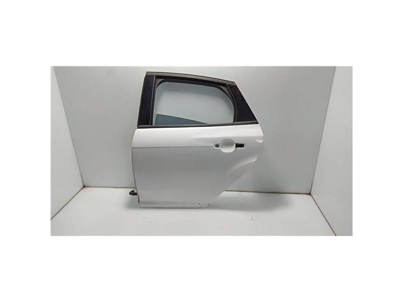 Recambio de puerta trasera izquierda para ford focus sportbreak (cb8)(2010) referencia OEM IAM   