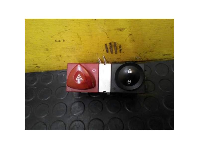 Recambio de boton warning para renault megane ii berlina 3p (10.2002) referencia OEM IAM 8200095493  