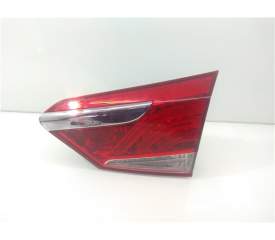 PILOTO TRASERO DERECHO 92402-3Z000 