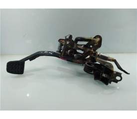 PEDAL EMBRAGUE 