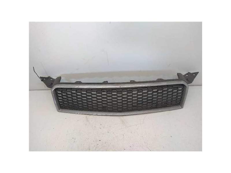 Recambio de rejilla capo para chevrolet aveo hatchback (2008) referencia OEM IAM   