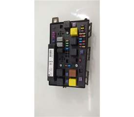 Recambio de caja reles para opel astra h twin top (2006) referencia OEM IAM 13206754  