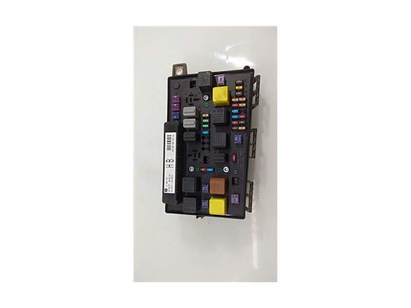 Recambio de caja reles para opel astra h twin top (2006) referencia OEM IAM 13206754  