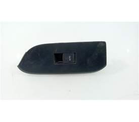 BOTONERA PUERTA TRASERA DERECHA 7427160230 