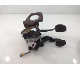 Recambio de pedal embrague para peugeot 208 (01.2012) 1.6 style [1,6 ltr. - 55 kw blue-hdi fap] referencia OEM IAM   