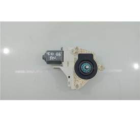 MOTOR ELEVALUNAS TRASERO DERECHO 8K0959812A 