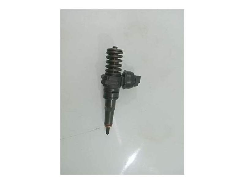 Recambio de inyector para volkswagen passat berlina (3b2) 1.9 tdi (116 cv / 85 kw) referencia OEM IAM 038130073BA WVWZZZ3BZYP104