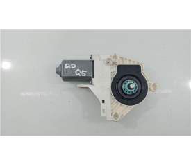 MOTOR ELEVALUNAS DELANTERO DERECHO 8K0959802B 
