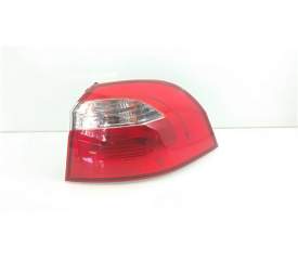PILOTO TRASERO DERECHO 924021W2R 