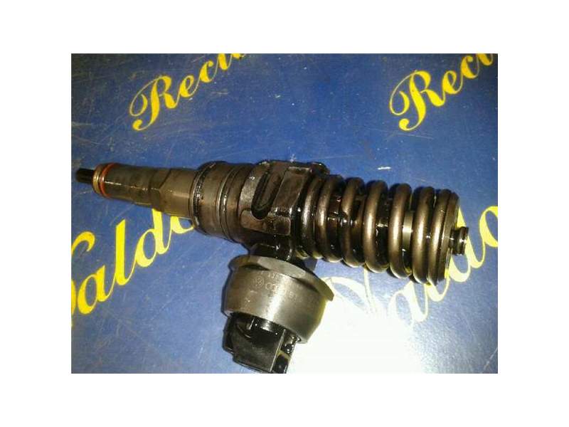 Recambio de inyector para seat leon (1p1) 1.9 tdi (90 cv / 66 kw) referencia OEM IAM 038130073AJ  