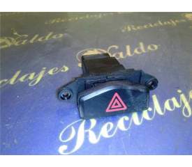 Recambio de boton warning para kia carens 2.0 turbodiesel cat (113 cv / 83 kw) referencia OEM IAM   