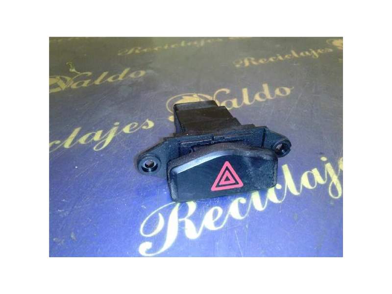 Recambio de boton warning para kia carens 2.0 turbodiesel cat (113 cv / 83 kw) referencia OEM IAM   