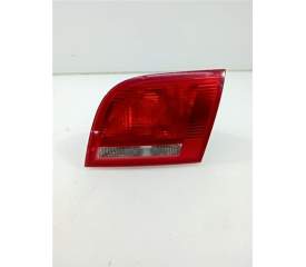 PILOTO TRASERO DERECHO 8P4945094B 