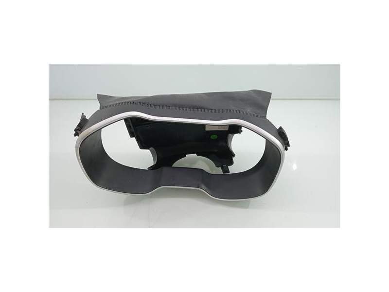 Recambio de moldura puerta delantera derecha para mg zs (08.2022) referencia OEM IAM 10250415  