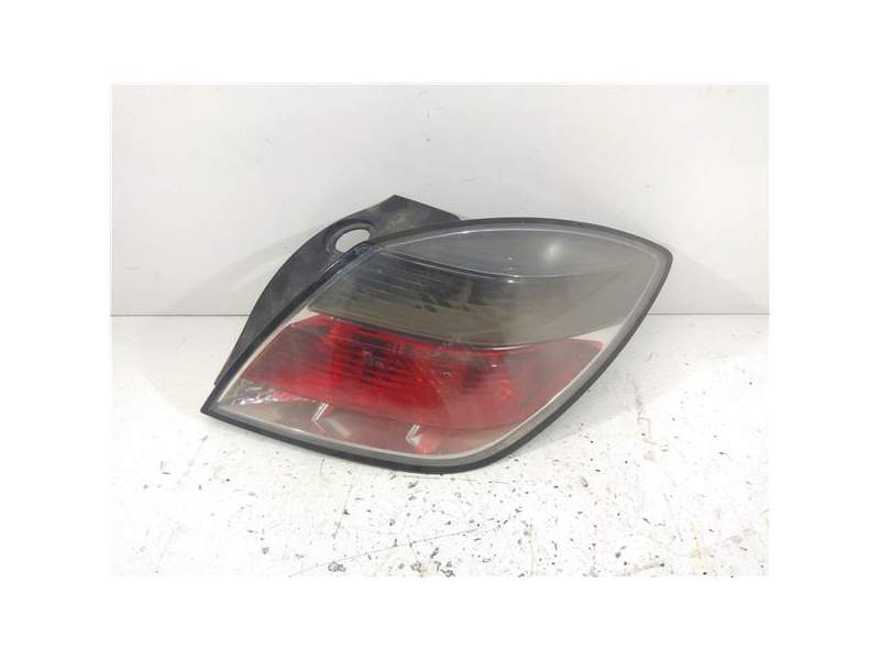 Recambio de piloto trasero derecho para opel astra h ber. 1.9 cdti (120 cv / 88 kw) (120 cv / 88 kw) referencia OEM IAM   